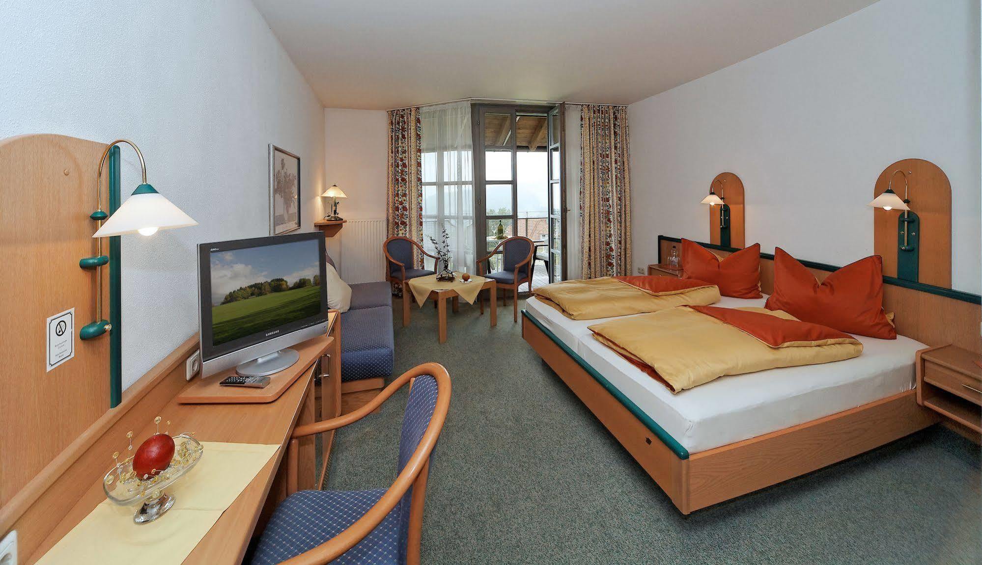 Hotel Landgasthof Hohenauer Hof Exterior photo